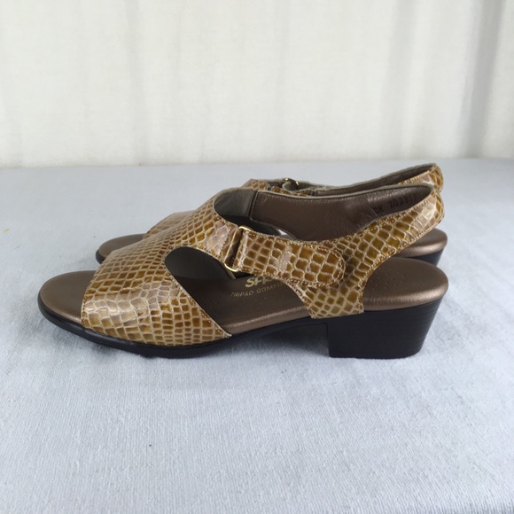 SAS WOMENS 9 Slim Suntimer Sandals Croc Print EUC - Picture 2 of 8